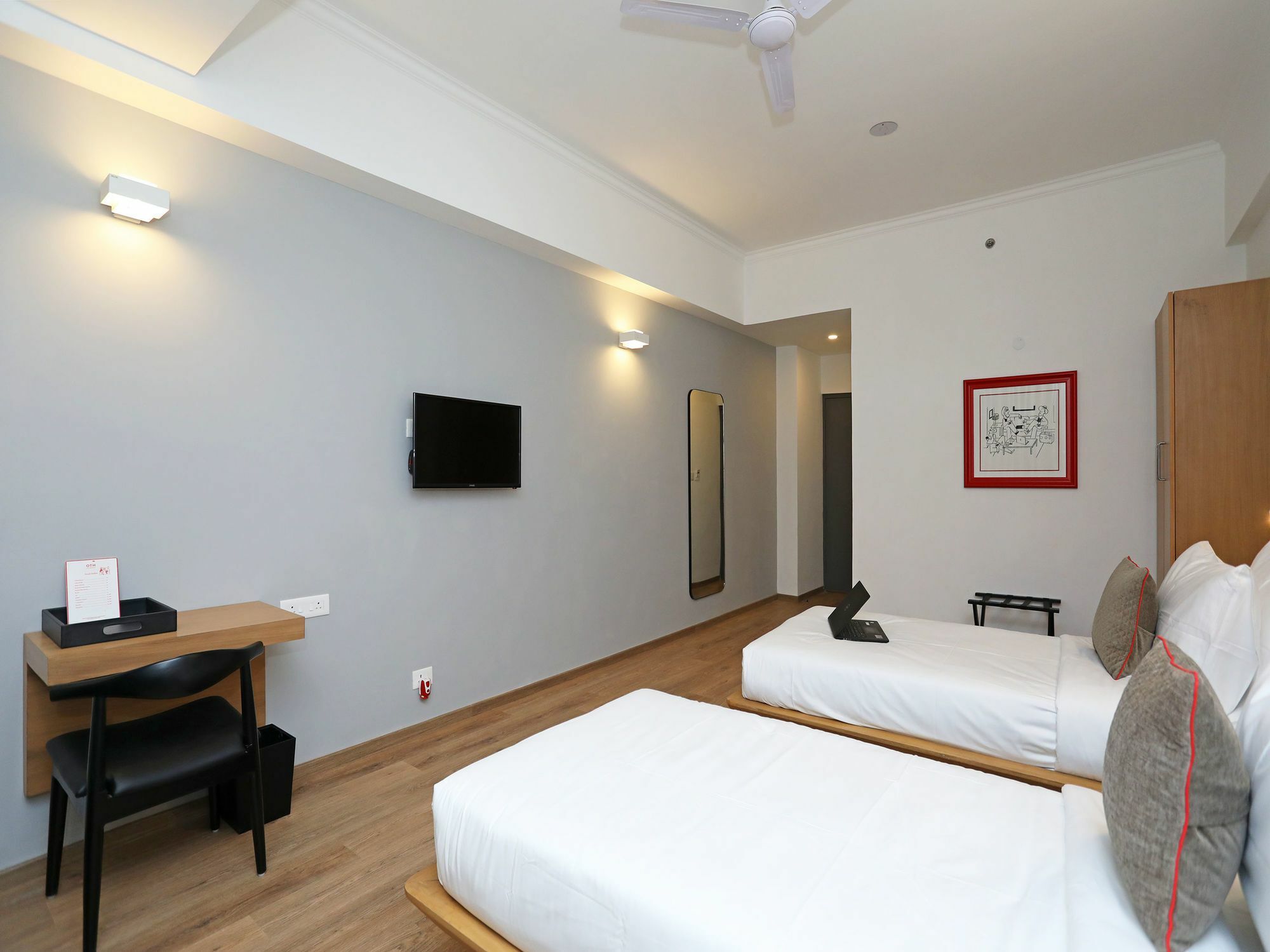 Oyo Townhouse 028 Corporate Suite Noida Exterior foto